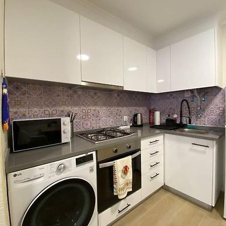 Artistic Digital Getaway - Patio & Great Location! Apartment Lisboa Екстериор снимка