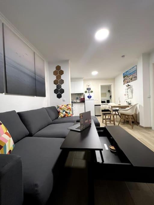 Artistic Digital Getaway - Patio & Great Location! Apartment Lisboa Екстериор снимка