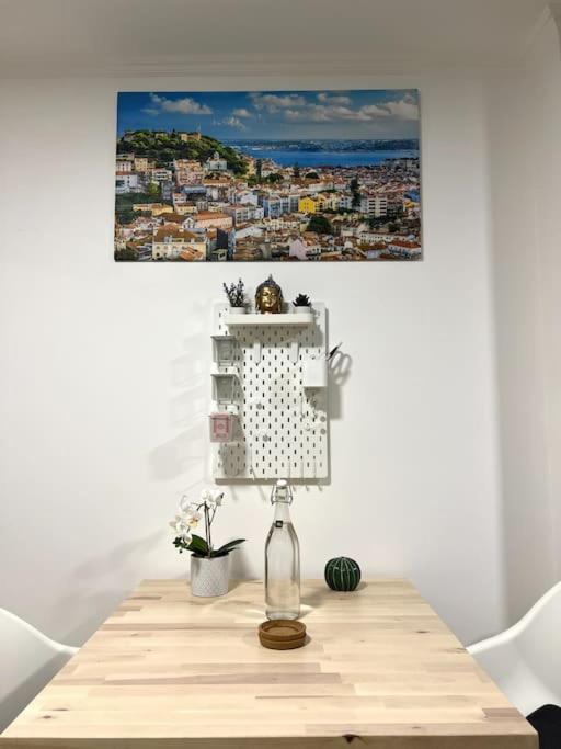 Artistic Digital Getaway - Patio & Great Location! Apartment Lisboa Екстериор снимка