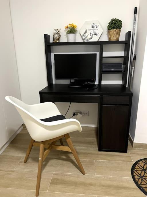 Artistic Digital Getaway - Patio & Great Location! Apartment Lisboa Екстериор снимка