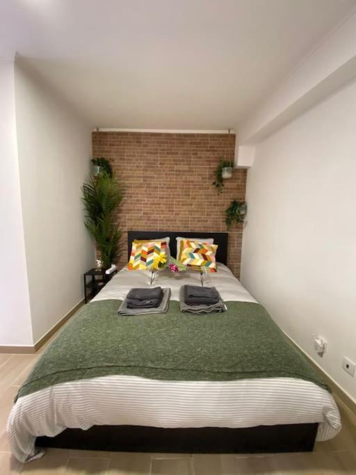Artistic Digital Getaway - Patio & Great Location! Apartment Lisboa Екстериор снимка